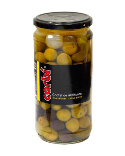Оливки Корбі CORBI з огірком та цибулею