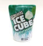 Жувальна гумка ICE BREAKERS ICE CUBES Зимова зелень (40 кубиків). Без цукру.